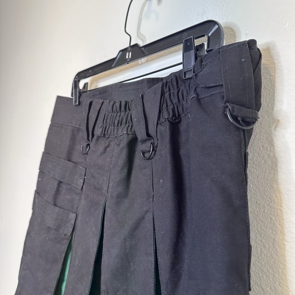 Versatta Gothic Mini KILT Black Dark Green Belt Loops Size Large - Picture 4 of 7